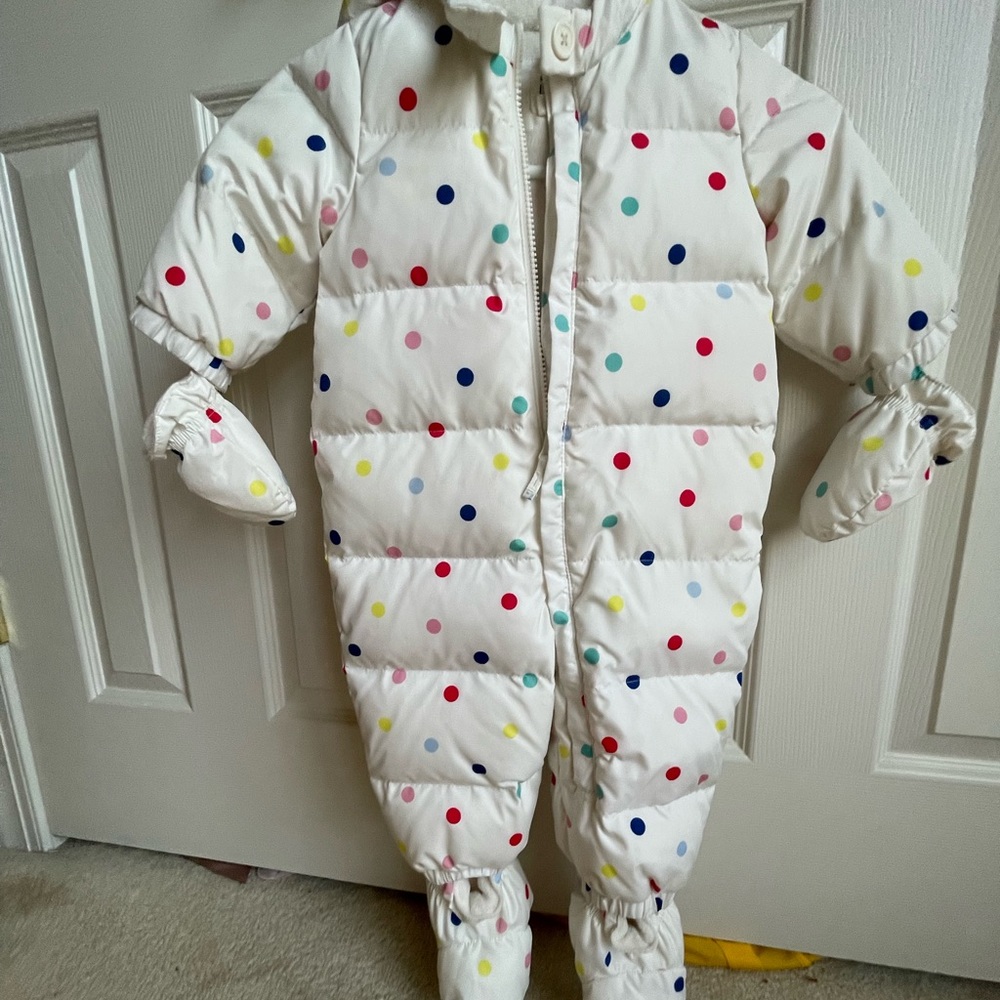 Pre Owned Gap baby snowsuit